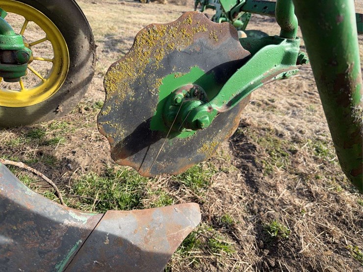 john-deere-no.-55-a-b-h-pull-type-three-bottom-plow-image-13