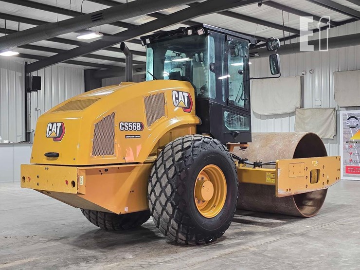 2022-caterpillar-cs56b-image-3
