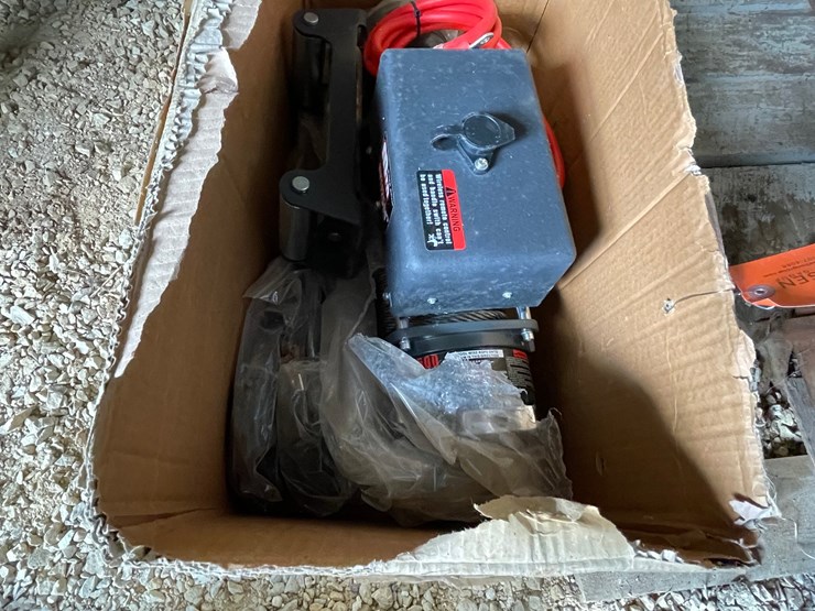 #3353-•-new-mtn-gearsmith-12,500-lb.-winch-image-6