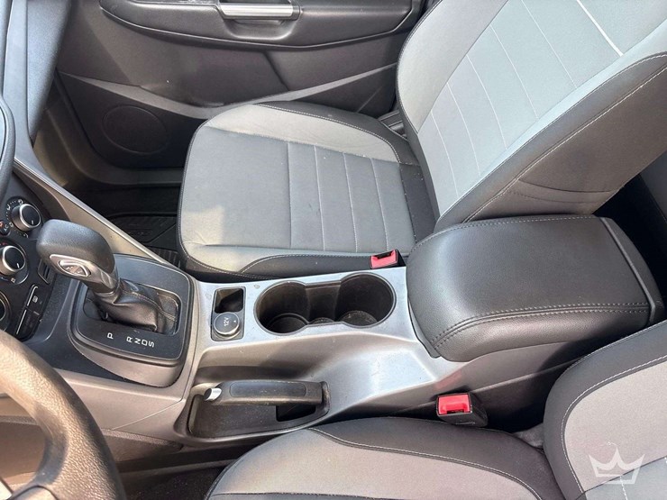 2014-ford-escape-image-15