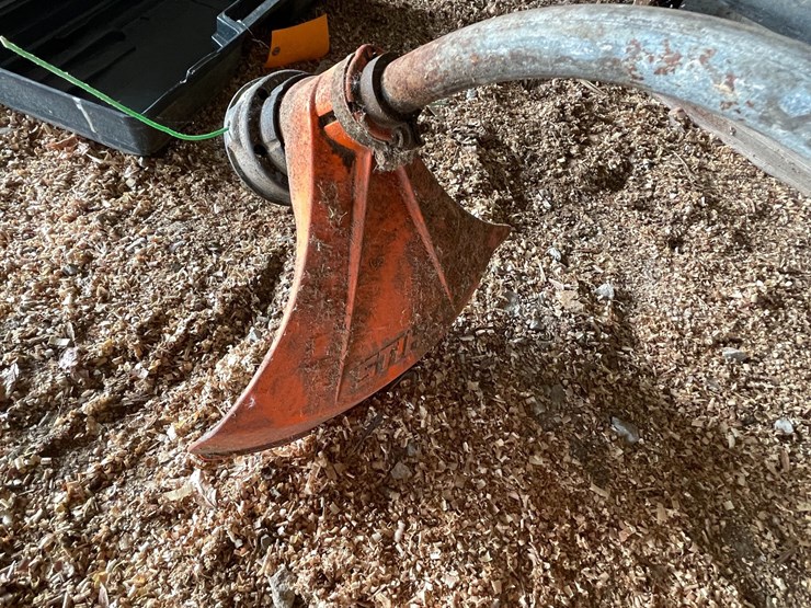 #2290-•-stihl-fs36-weed-wacker-and-dayton-leaf-blower-image-14