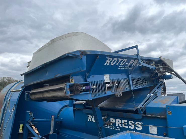 #1005-•-2008-9'-roto-press-bagger-image-7
