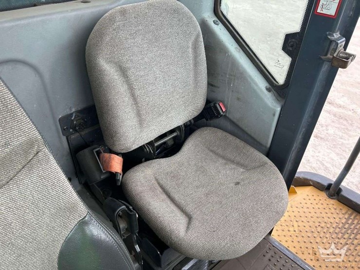 deere-260e-image-32