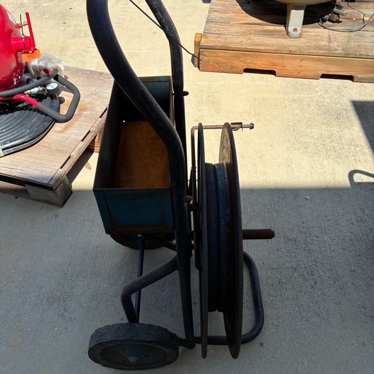 #9925 • Banding material cart