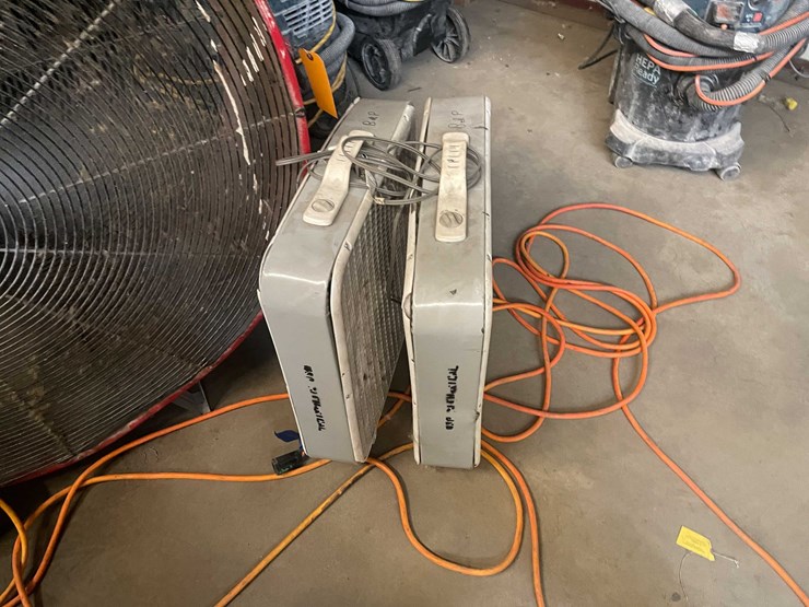 #4069-•-maxx-air-barn-fan-with-(2)-box-fans-image-5