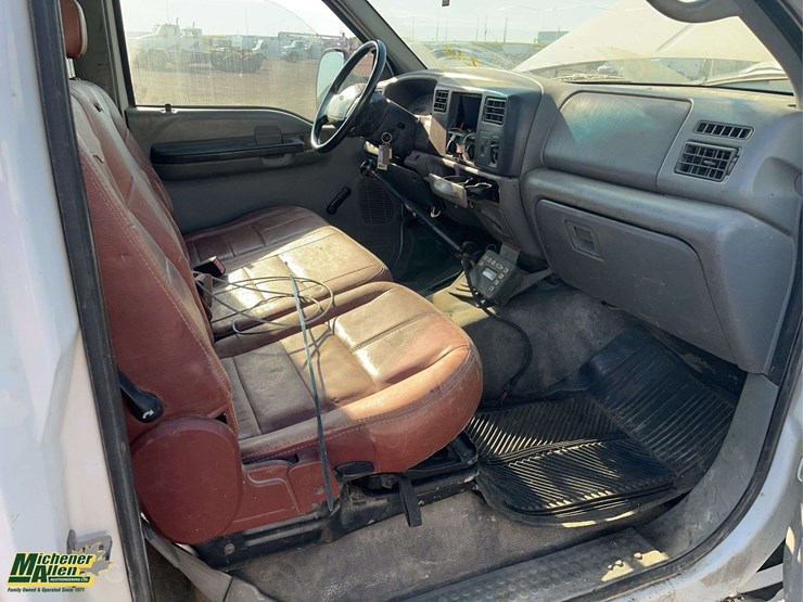 2002-ford-f550-image-19