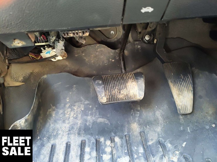 2013-dodge-3500-image-12