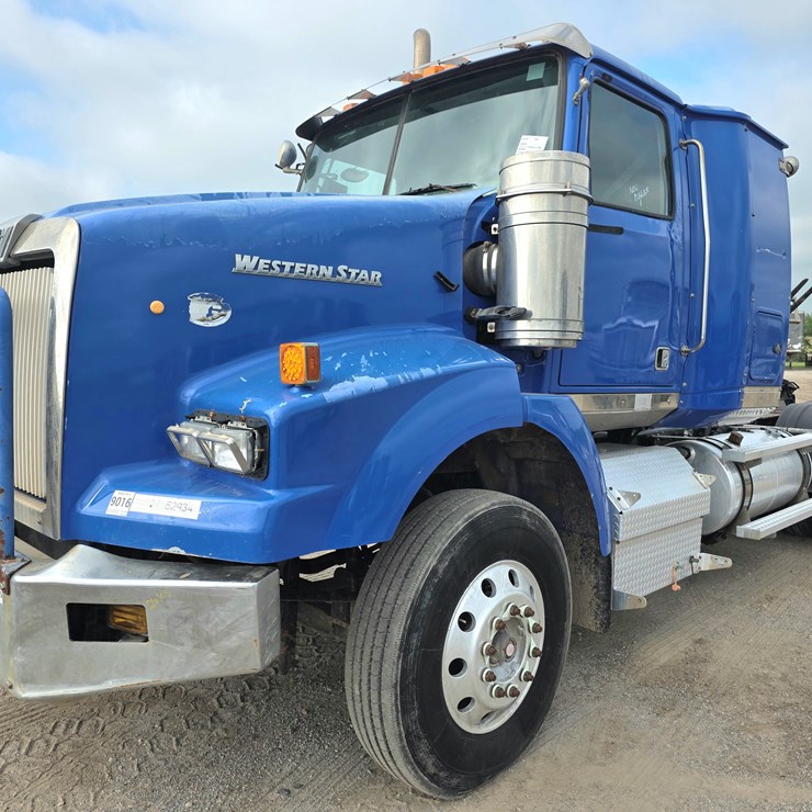 2012 WESTERN STAR 4900SB