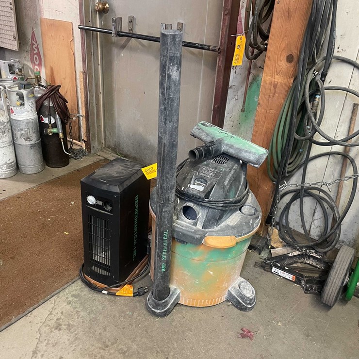 #4057 • Ridgid Shop Vac and Electric Space Heater