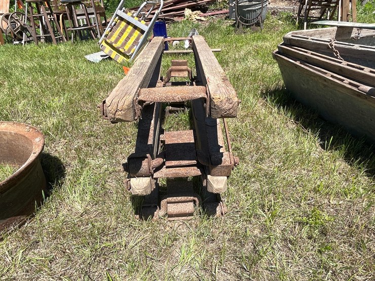 #3312-•-(2)-horse-buggy-springs-image-2