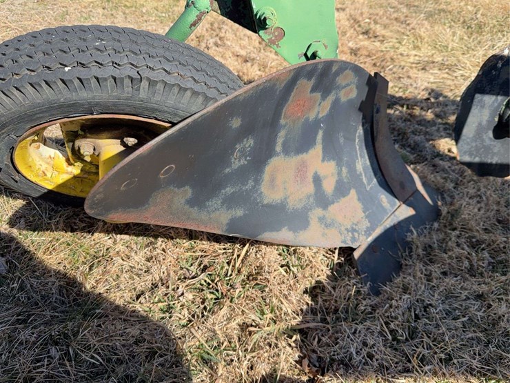 john-deere-three-point-three-bottom-plow-image-14