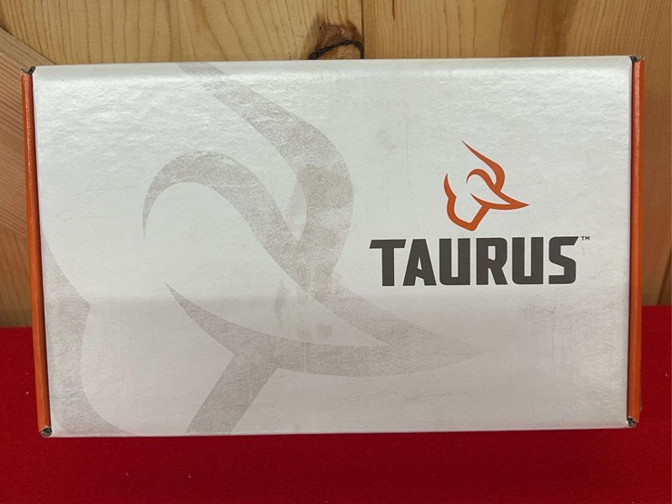 taurus-spectrum-.380-acp-semiauto-pistol-image-15