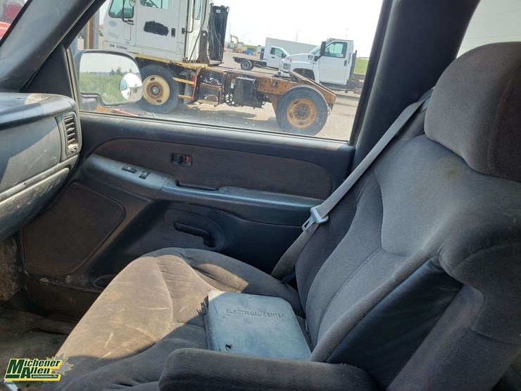 2001-gmc-sierra-3500-image-22