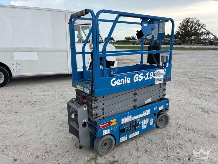 genie-gs1930-image-3