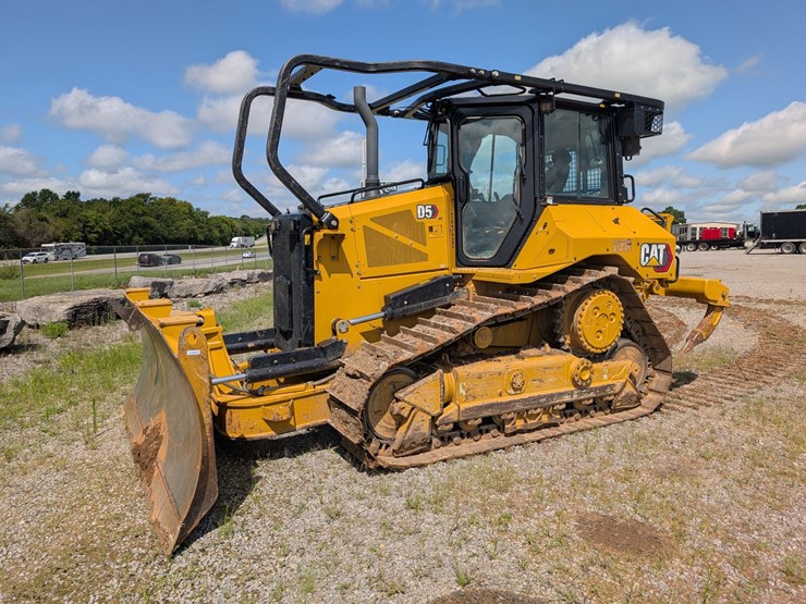 caterpillar-d5-image-1