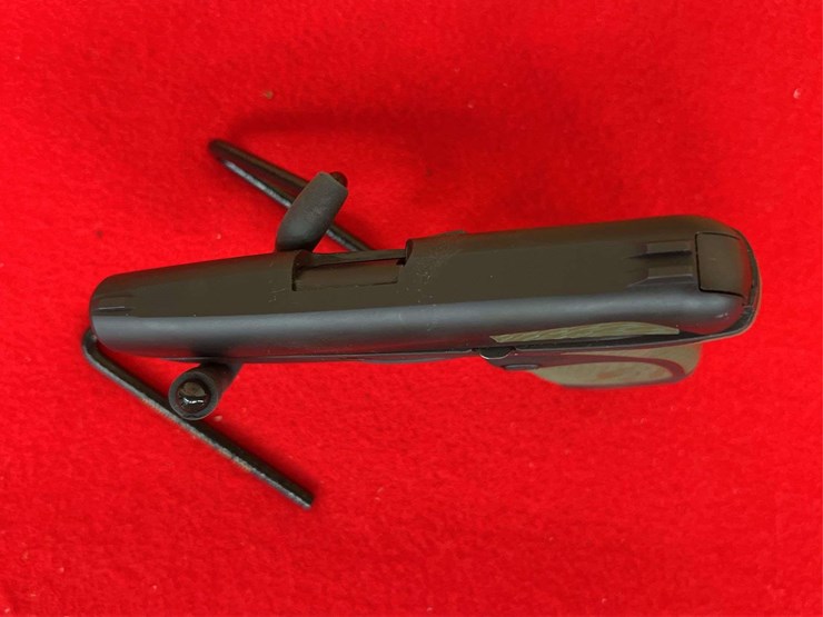 taurus-spectrum-.380-acp-semiauto-pistol-image-3