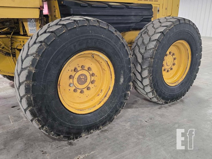 2004-caterpillar-140h-image-25