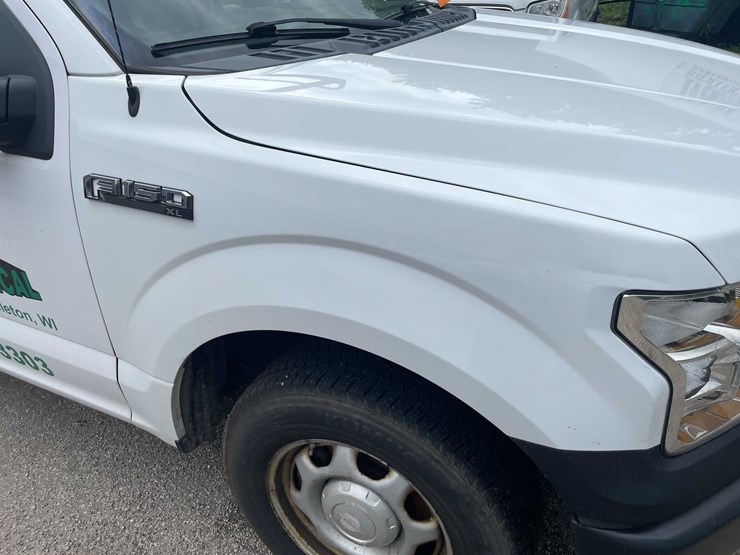 2016-ford-f150-image-16