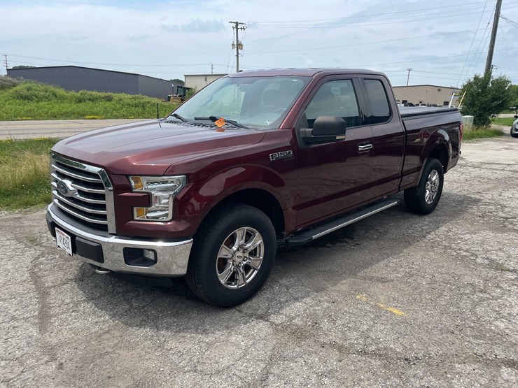 2016-ford-f150-xlt-image-1