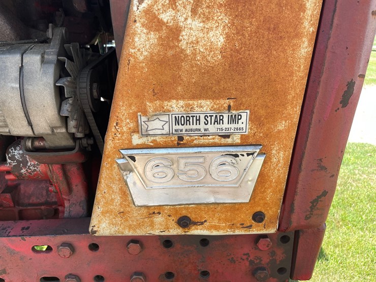 #1020-•-farmall-656-gas-tractor-(augusta,-wi)-image-26