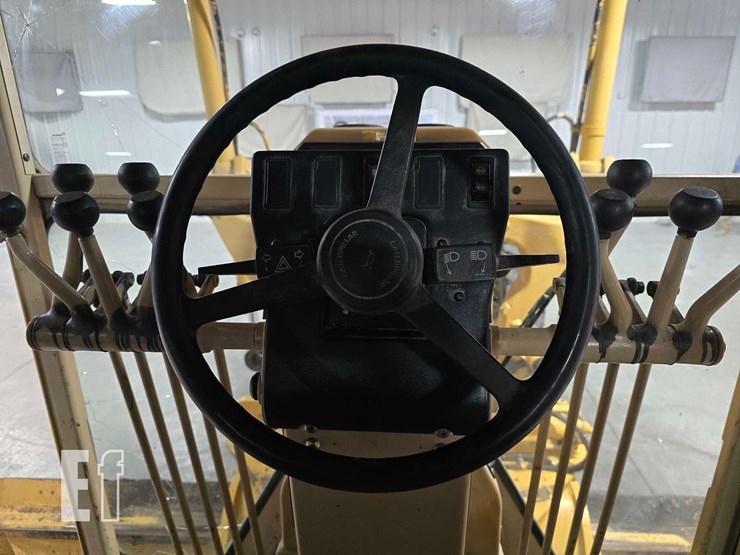 2007-caterpillar-140h-image-16