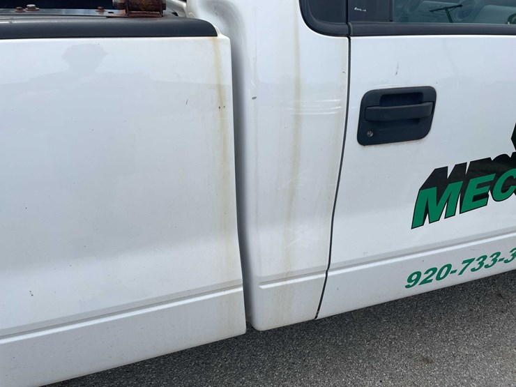 2014-ford-f150-xl-image-21