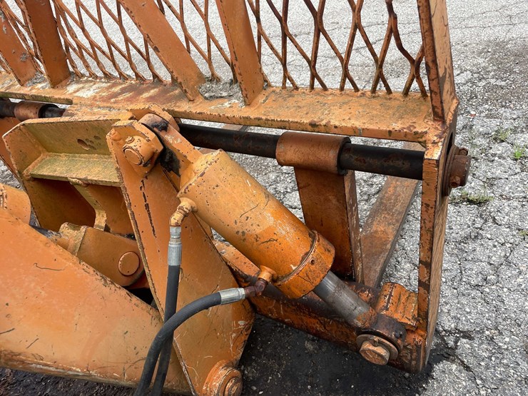 #1100-•-lull-highlander-ii-telehandler-image-82