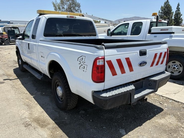 2011-ford-f250-image-4