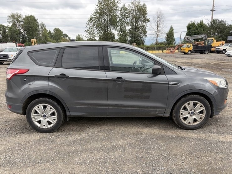 2016-ford-escape-image-3