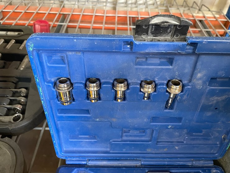 #4037-•-(2)-tool-sets-image-5