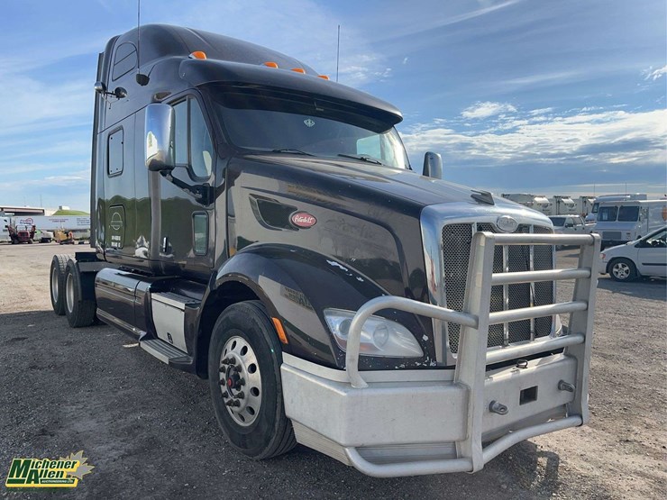 2012-peterbilt-587-image-2