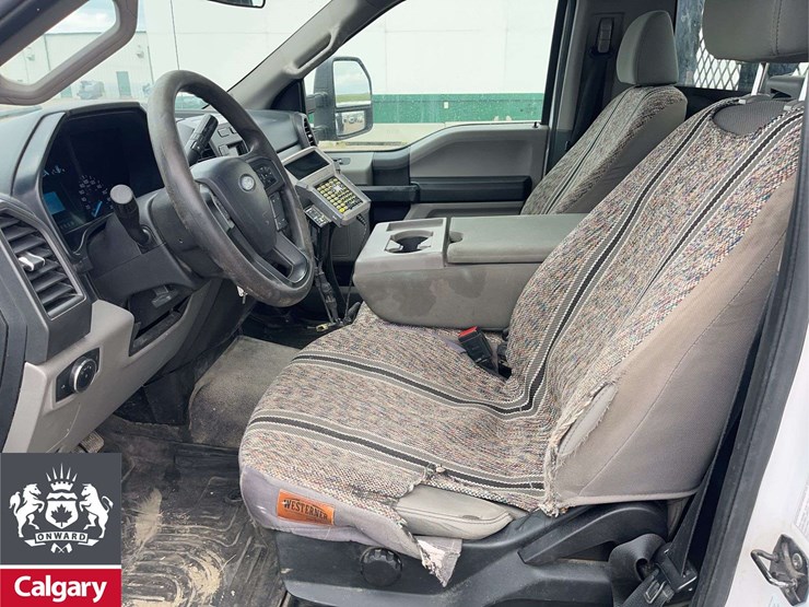 2020-ford-f350-image-14