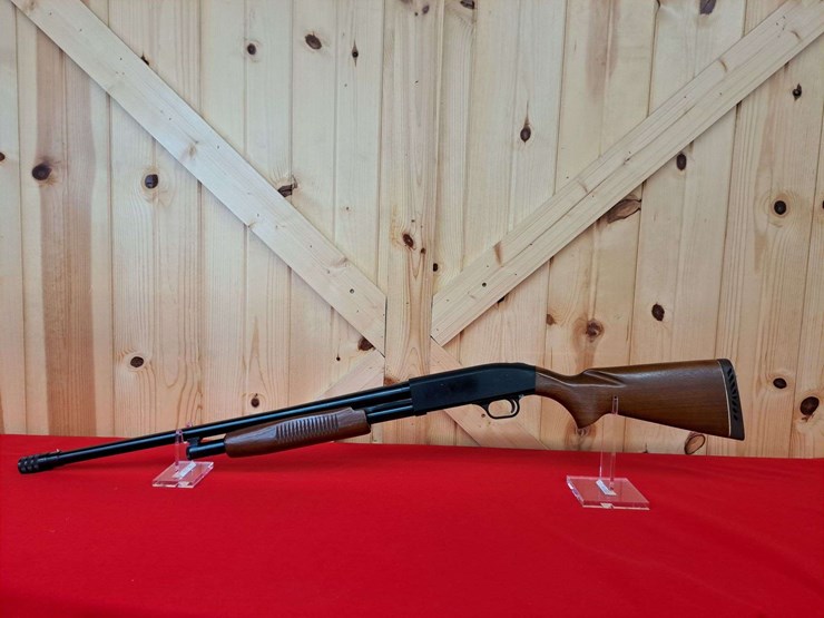 western-field-model-m550a-12-gauge-pump-action-shotgun-image-1