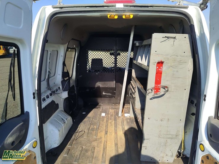 ford-transit-connect-image-24