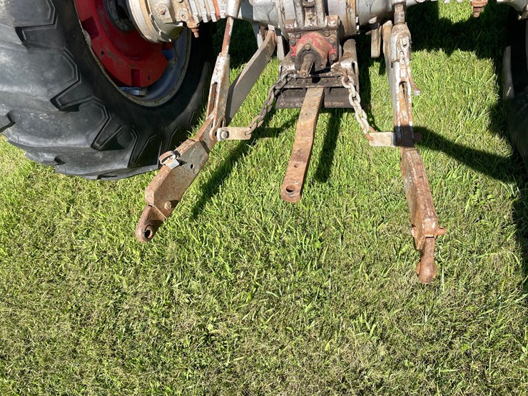 massey-ferguson-1085-image-23