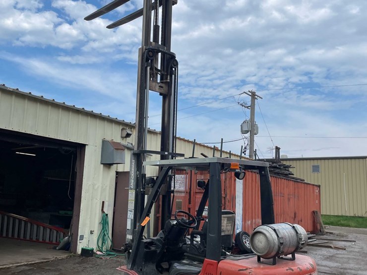 #1101-•-2014-nissan-5200-lb.-lp-forklift-image-29