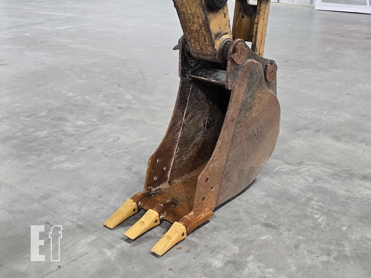 2019-caterpillar-305e2-cr-image-9