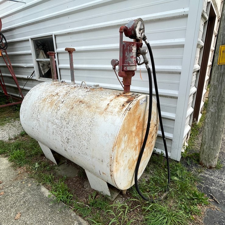 #2306 • Usemco 300 Gallon Fuel Tank