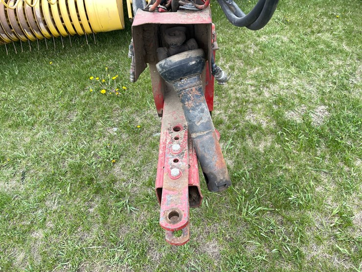 #1033-•-hew-holland-790-chopper-with-hay-head-image-15