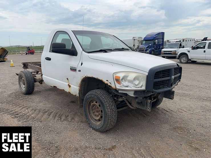 dodge-2500-image-8