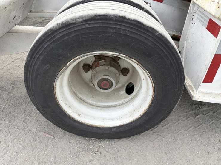 1997-murray-2347-lowboy-equipment-trailer-image-12