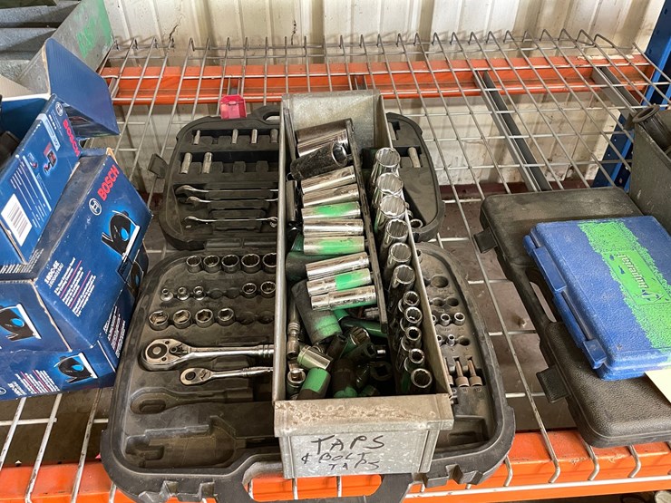 #4038-•-(2)-socket-sets-image-1