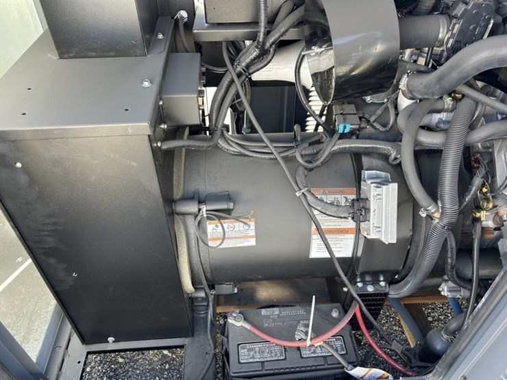 2011-generac-35-kw-image-18