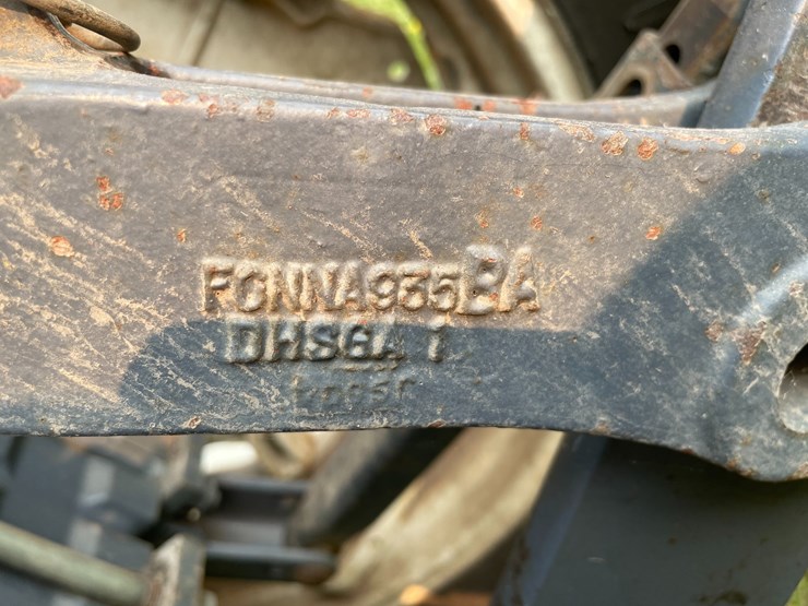 ford-7740-image-26