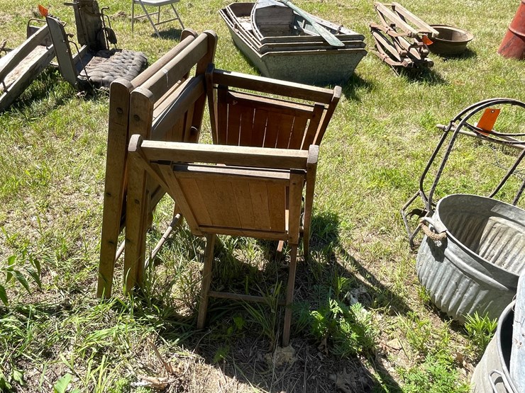 #3238-•-vintage-wood-folding-chairs-image-6