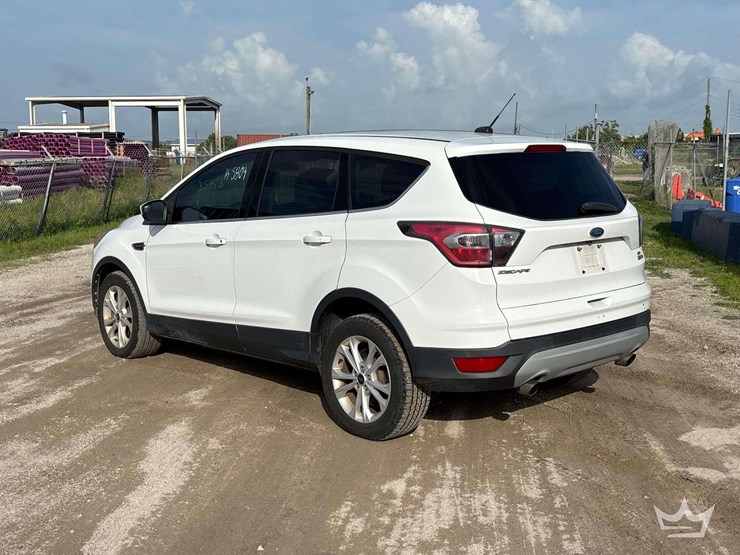 2017-ford-escape-image-4