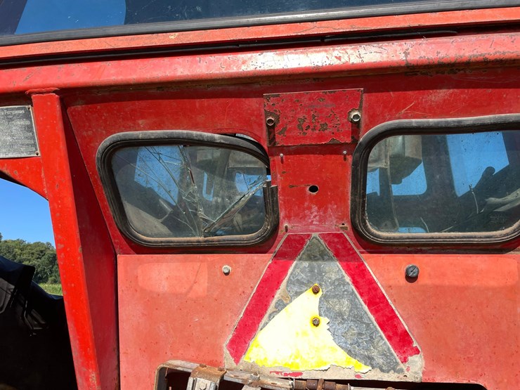 massey-ferguson-1085-image-27