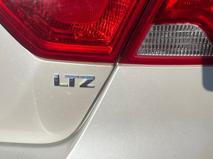 #1010-•-2014-chevy-impala-ltz-(has-wi-title)-image-18