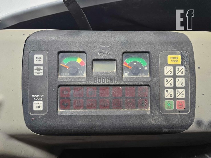 2008-bobcat-325g-image-22