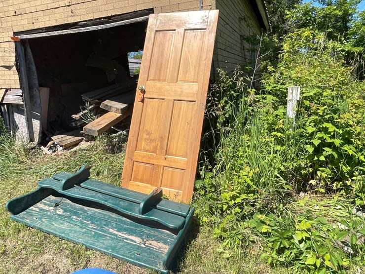#3227-•-buggy-seat-and-solid-wood-door-image-5